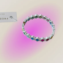 Load image into Gallery viewer, Flower Enamel Stretch Bracelet
