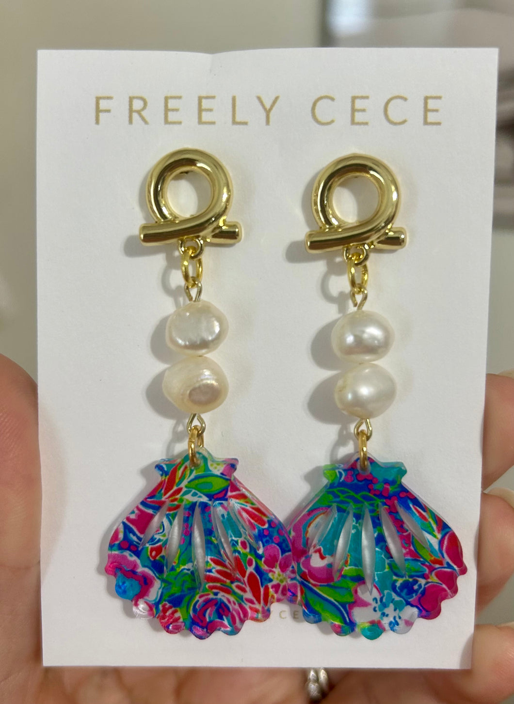 Pearl Shell Dangle 2
