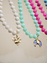 Load image into Gallery viewer, Chunky Beaded Necklace
